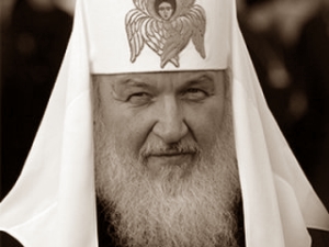 Патриарх Кирилл посетил могилы Леонтьева и Розанова